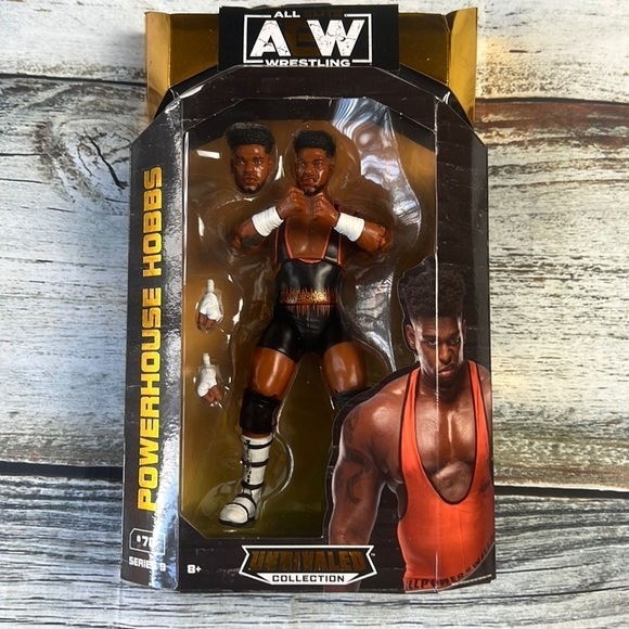 ALL ELITE AEW POWERHOUSE HOBBS - AEW UNRIVALED COLLECTION SERIES #9 - Picture 1 of 5